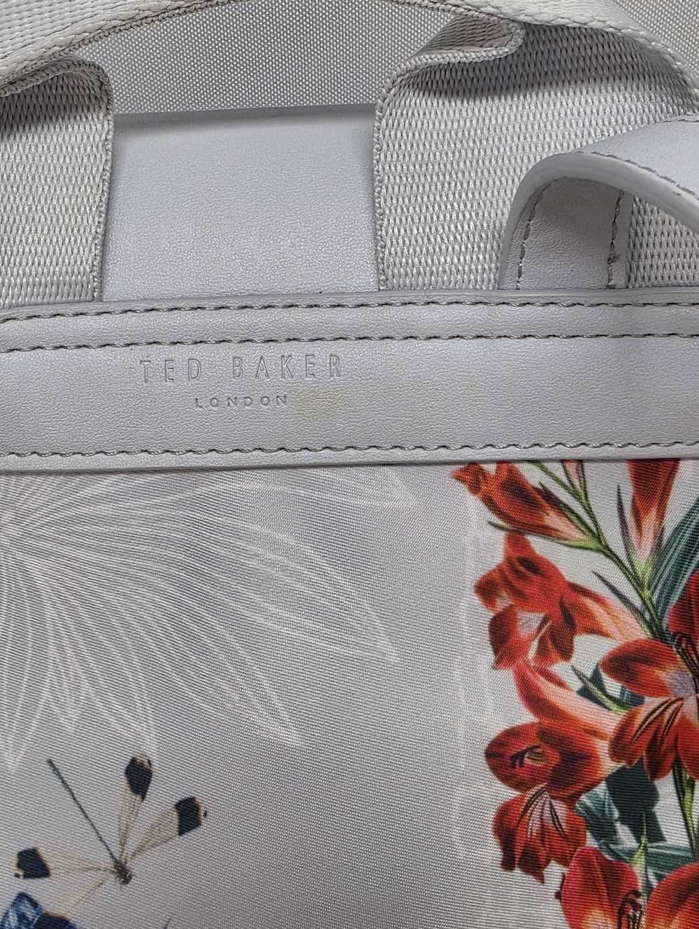 Ted Baker White Floral Parrot Drawstring Backpack - Picture 9 of 10